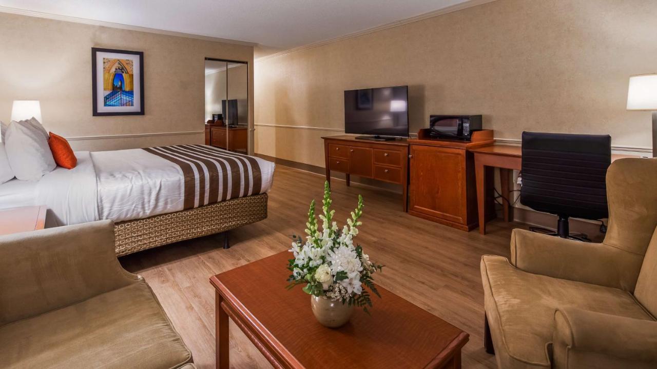 Best Western Plus Ottawa City Centre Exterior photo
